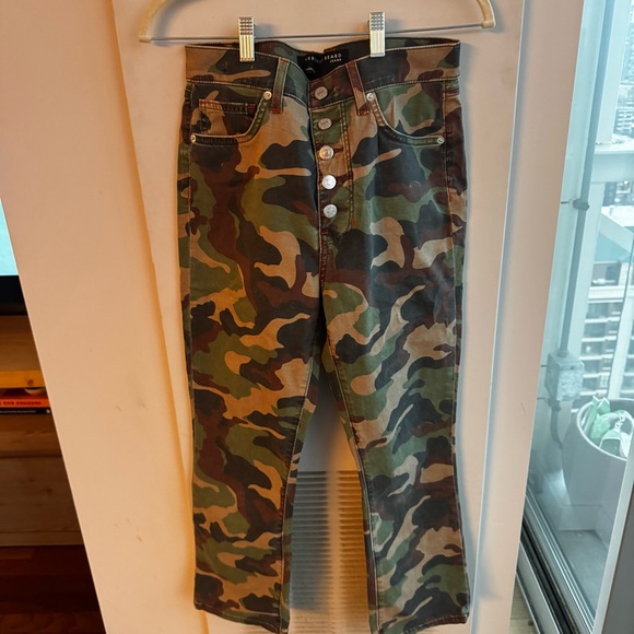 VERONICA BEARD Carly Cotton Blend Camo Jeans - Picture 3 of 8